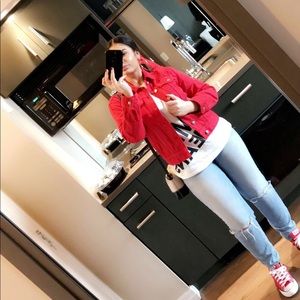 Tommy Hilfiger Tee Shirt Size Medium Fits loose